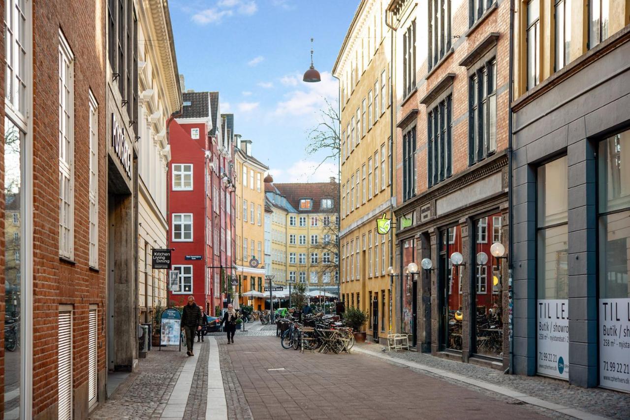 Sanders Leaves - Precious Two-bedroom Penthouse In Downtown * København
