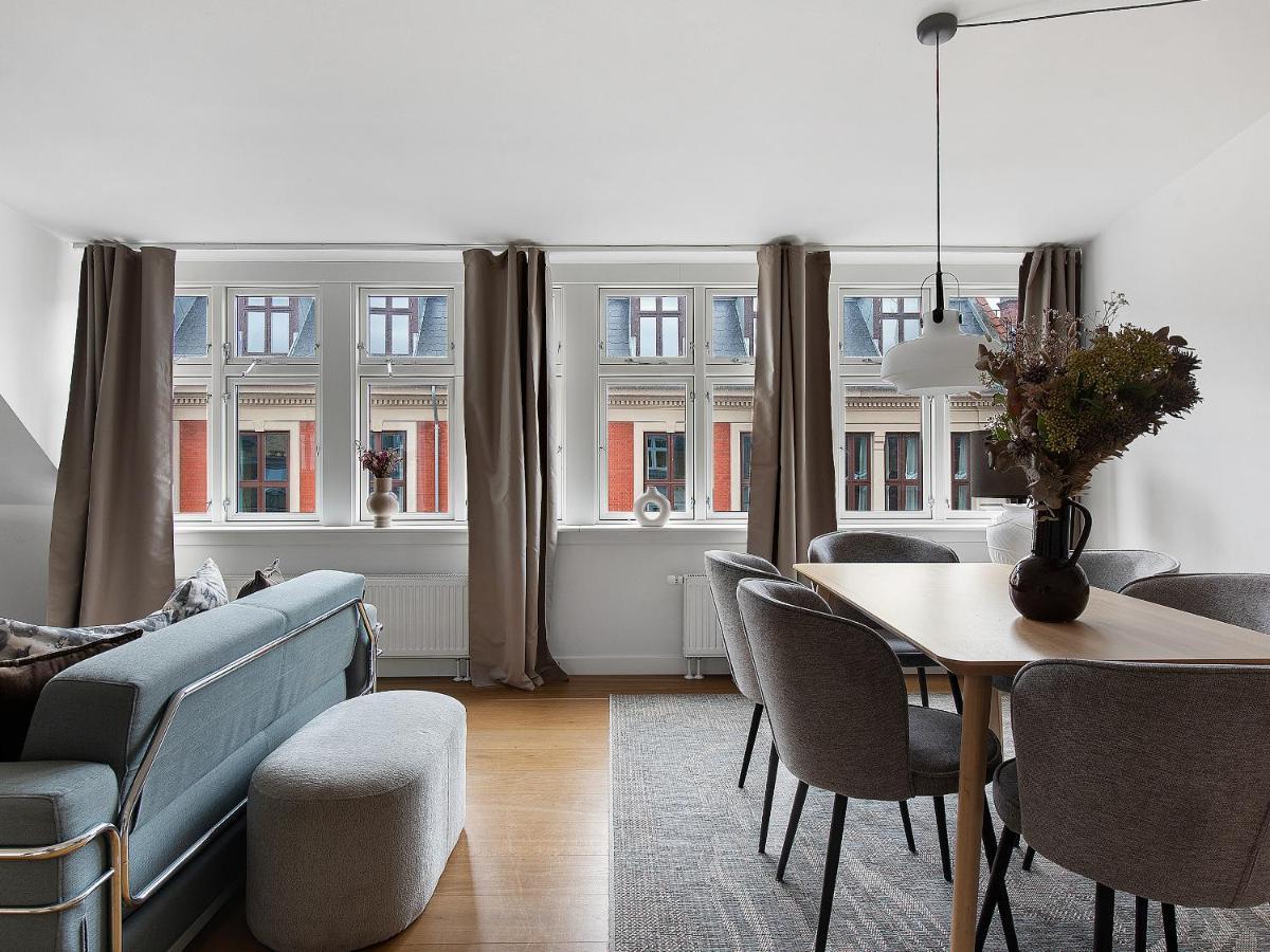 Lejlighed Sanders Leaves - Precious Two-bedroom Penthouse In Downtown *
